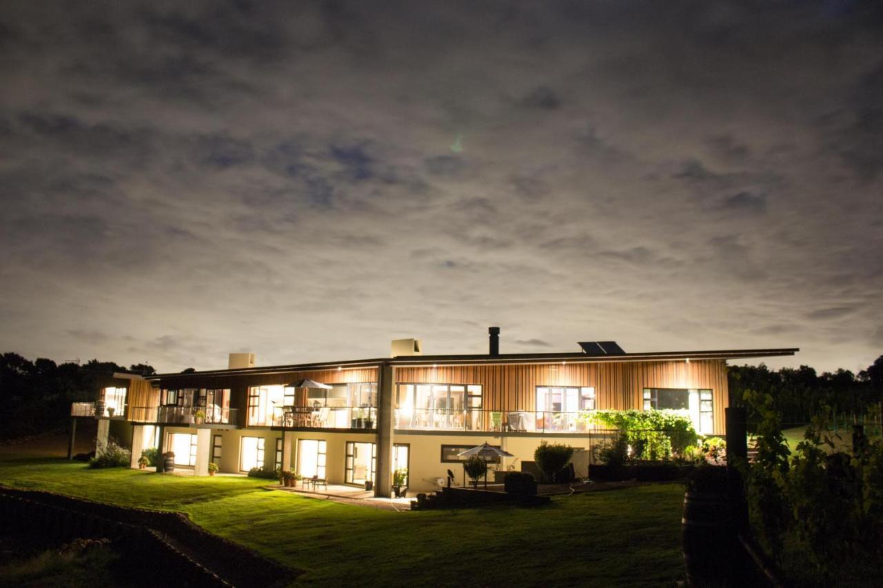 La Bodega Waiheke Island Hotel Surfdale Exterior photo